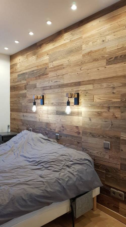 mur chambre vieux bois