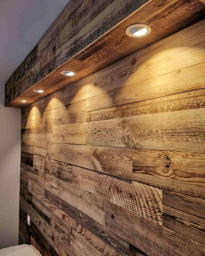 Mur en Planche de Bois Mural : Déco Mur en planche de Bois Brut